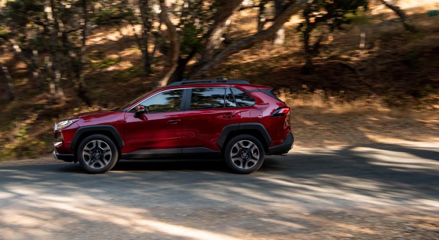  Toyota RAV4 Adventure 2018 года  (NA) (фото 123 из 196)
